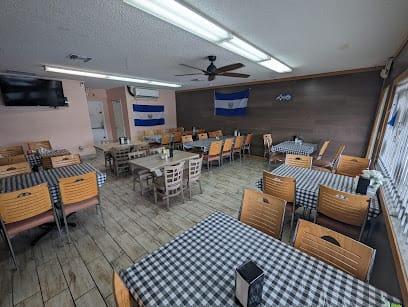 Restaurante Salvadoreno La Familia