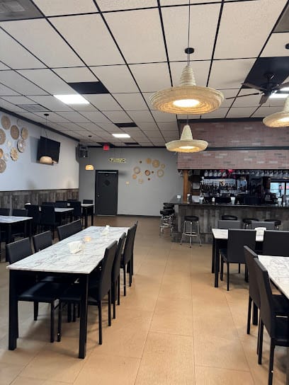 2 Tierras - Pupusas Restaurant