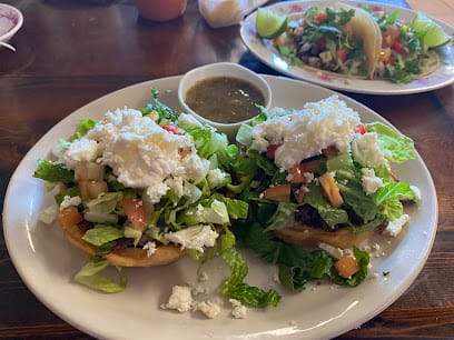 Antojitos Guanamex - Pupusas Restaurant
