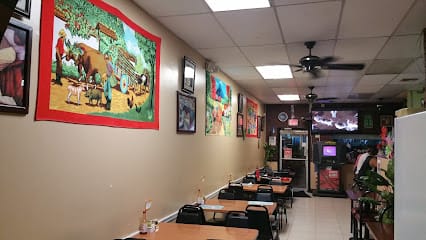 El Calero Restaurant - Pupusas Restaurant