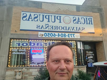 El Mirador - Pupusas Restaurant