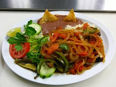 El Papaturro Place - Pupusas Restaurant