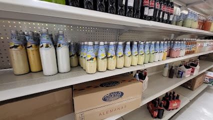 El Pueblo Market #2 - Pupusas Restaurant