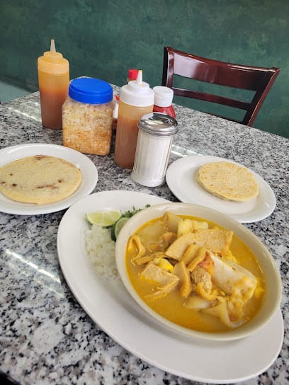 El Rinconcito Houston Cafe - Pupusas Restaurant