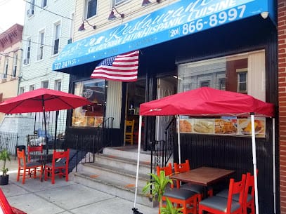 Gusto Latino Restaurant & Pupuseria - Pupusas Restaurant