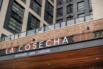 La Casita Pupuseria @ La Cosecha - Pupusas Restaurant