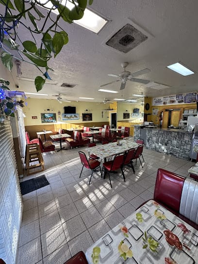 Las Tunas Restaurant & Pupuseria - Pupusas Restaurant