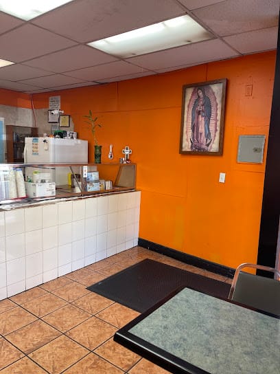Los Jarritos - Pupusas Restaurant