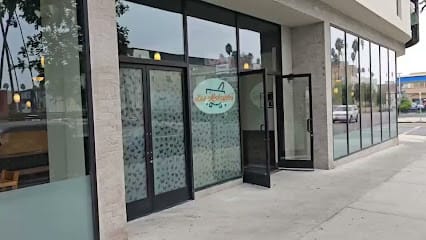 Los Molcajetes (Mariposa) - Pupusas Restaurant