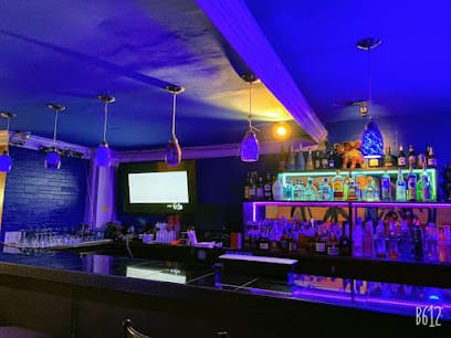 Luna Restaurant - Pupusas Restaurant