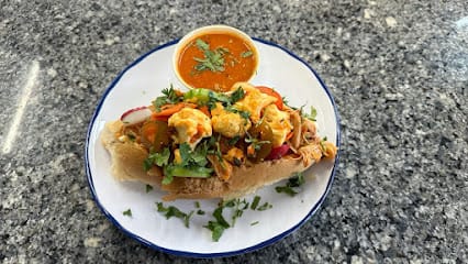 Miraflores Restaurant - Pupusas Restaurant
