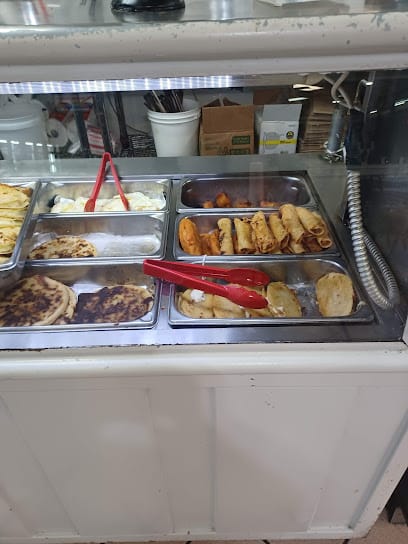 Panaderia Mana - Pupusas Restaurant