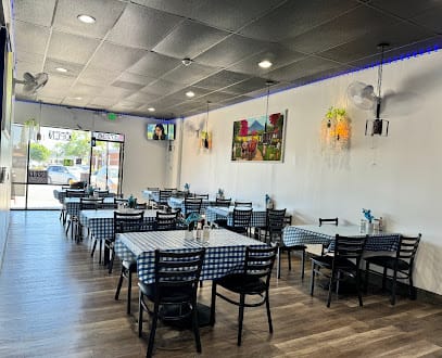 Pupuseria Mi Lindo San Miguel - Pupusas Restaurant