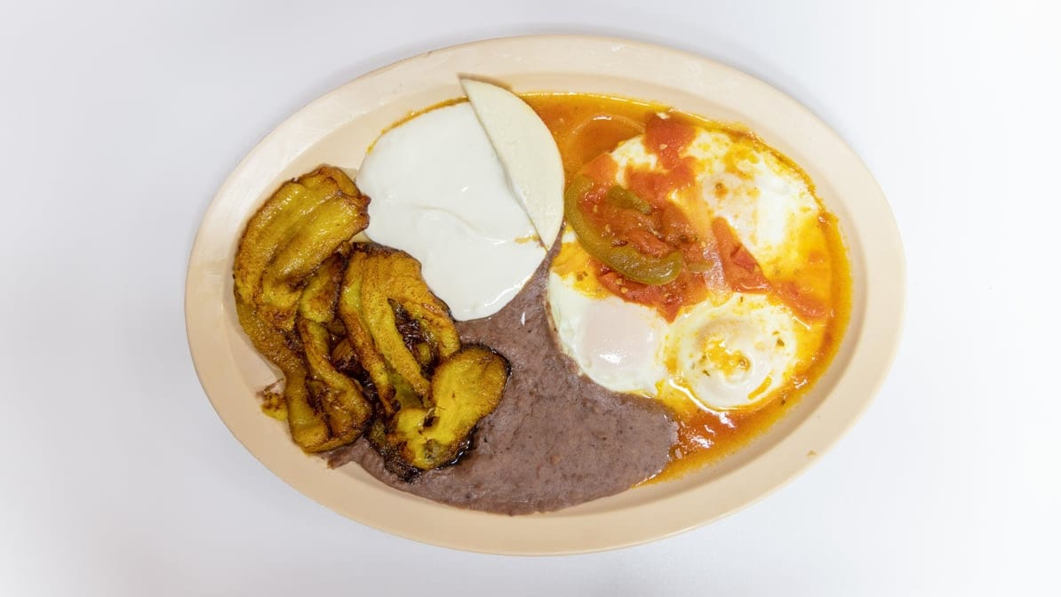 Pupuseria Y Taqueria Los Cocos - Pupusas Restaurant