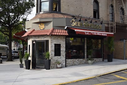 Seis Vecinos - Pupusas Restaurant
