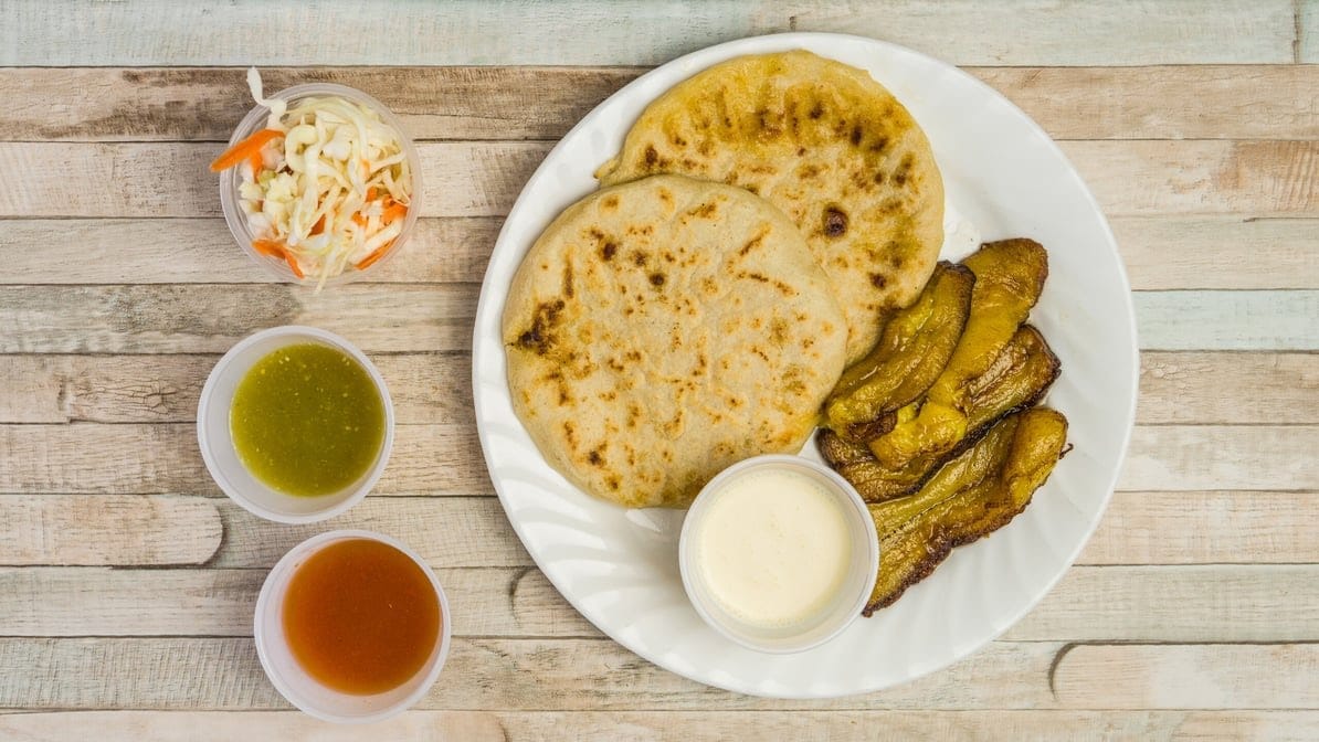 Taqueria y Pupuseria Cristal - Pupusas Restaurant