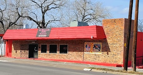 Un Rinconcito Latino - Pupusas Restaurant